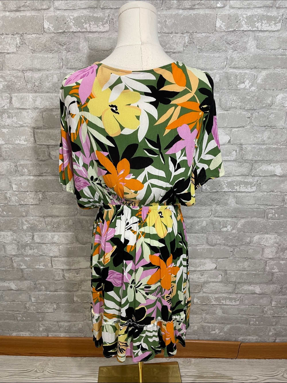 Cupshe Marlen Floral Ruffle Tie Front Dress - Picture 4 of 7